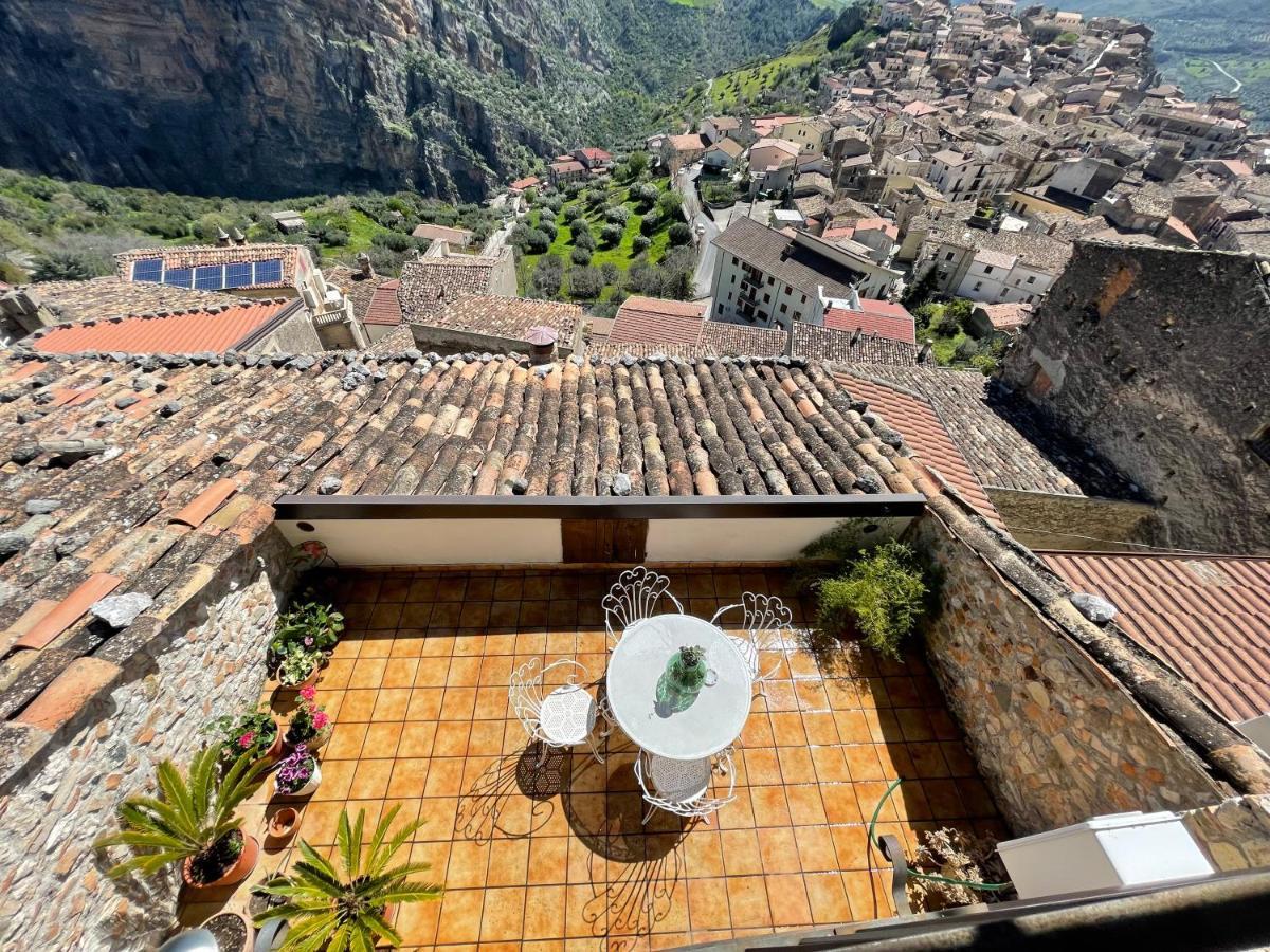 Bed and Breakfast La Magara Civita Esterno foto