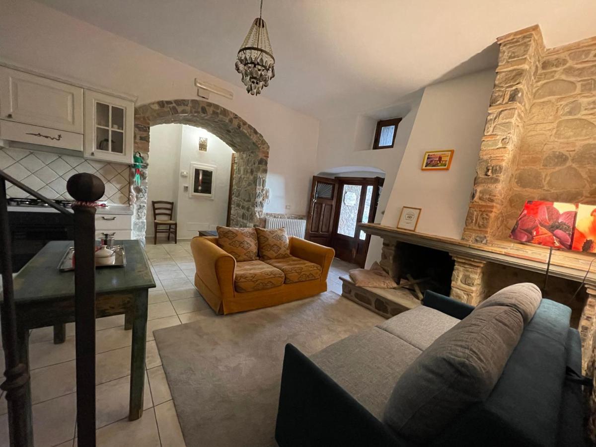 Bed and Breakfast La Magara Civita Esterno foto